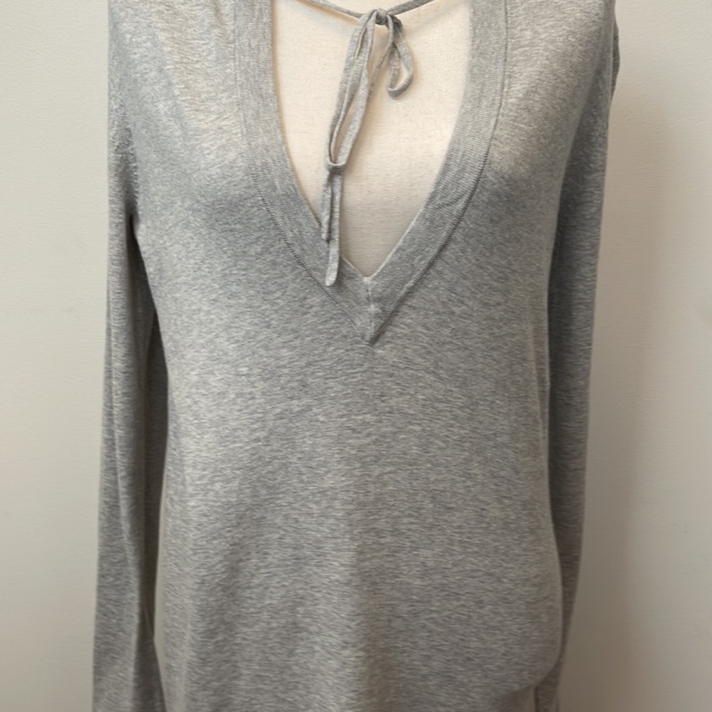 Banana Republic Long Sleeve Hooded Lounge Top NWT - Picture 3 of 16